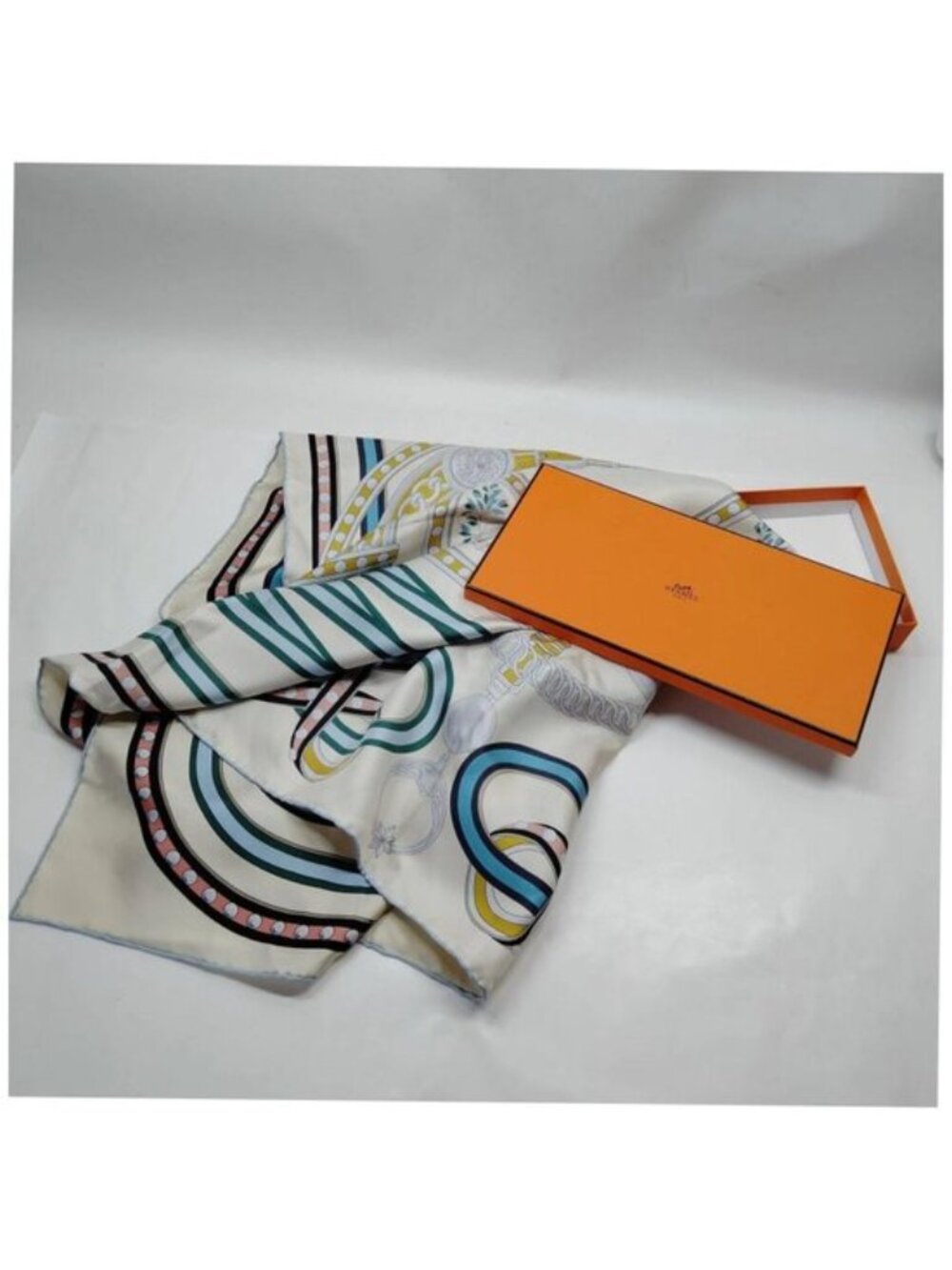 Hermès Mors à la Conétable Carré 90 Silk Scarf Cream Blue Equestrian Vintage - Picture 3 of 10
